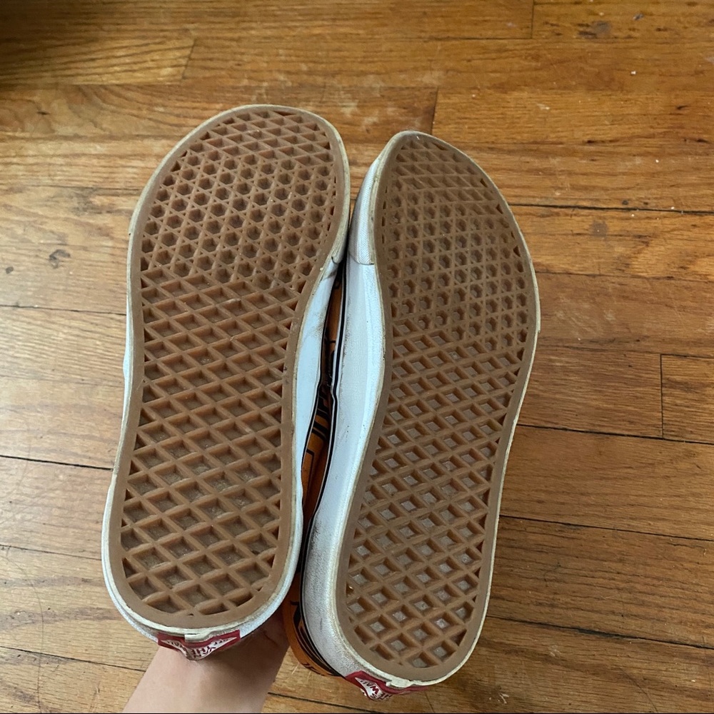 Tangerine and Black Print vans - Picture 5 of 10